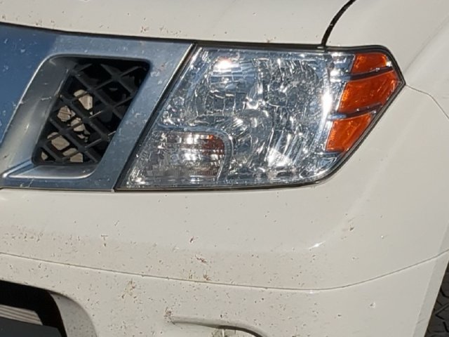 Used 2020 Glacier White Nissan PRO-4X image 4