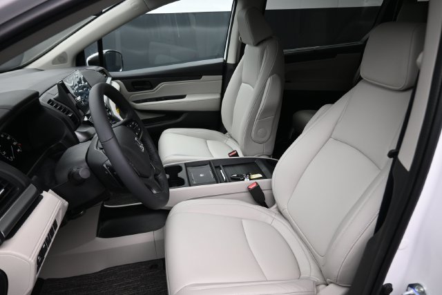 New 2027 Platinum White Pearl Honda EX-L image 15