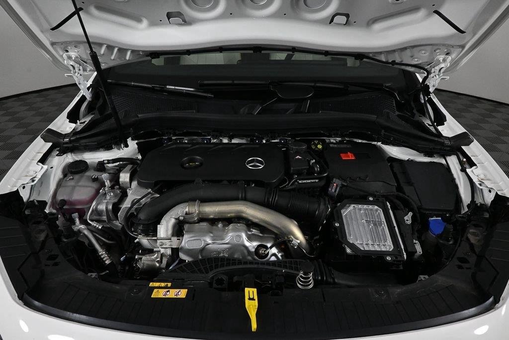 New 2026 Polar White Mercedes-Benz GLA 250 image 34