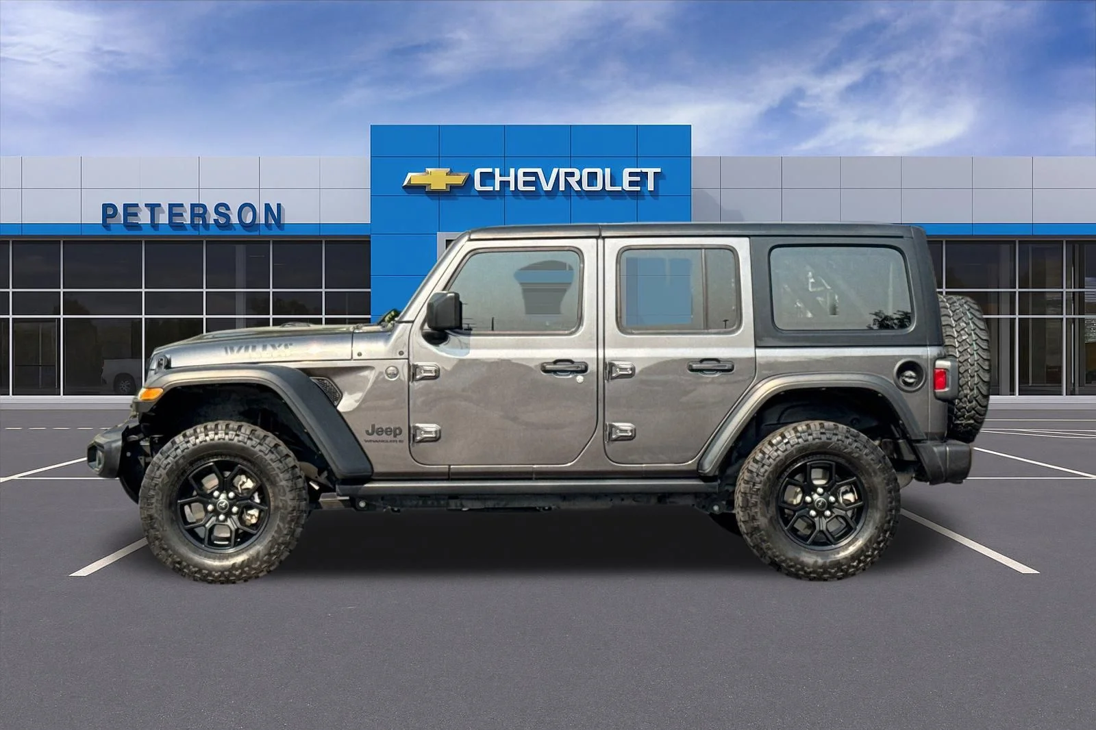 Used 2024 Gray Jeep Sport image 7