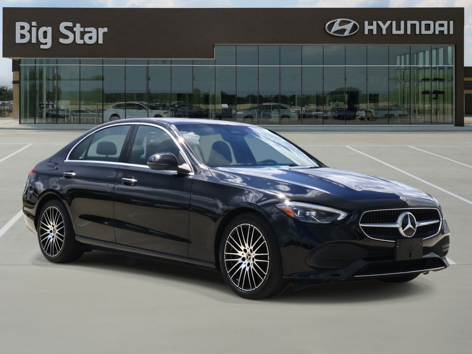 Used 2025 Obsidian Black Metallic Mercedes-Benz C 300 image 6