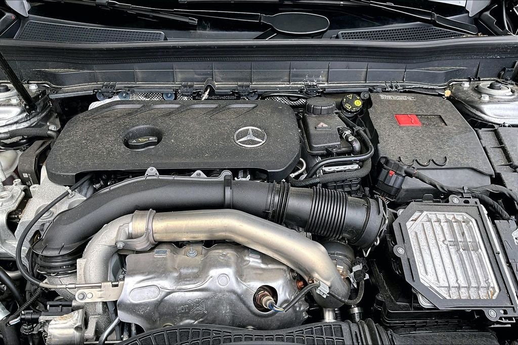 Used 2026 Gray Mercedes-Benz GLB 250 image 9