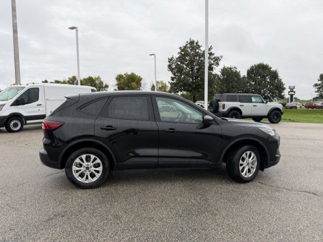 Used 2025 Black Metallic Ford Active image 8