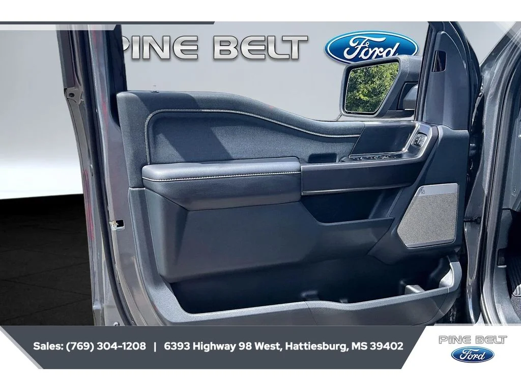 New 2026 Carbonized Gray Metallic Ford Lariat® image 18