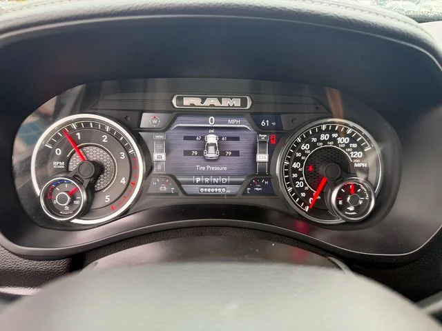 Used 2024 Silver Ram Laramie image 19