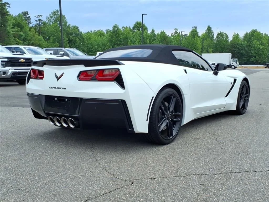 Used 2017 ARCTIC WHITE Chevrolet Z51 1LT image 32