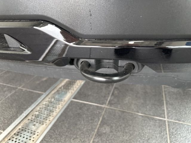 Used 2025 Agate Black Metallic Ford XLT image 5