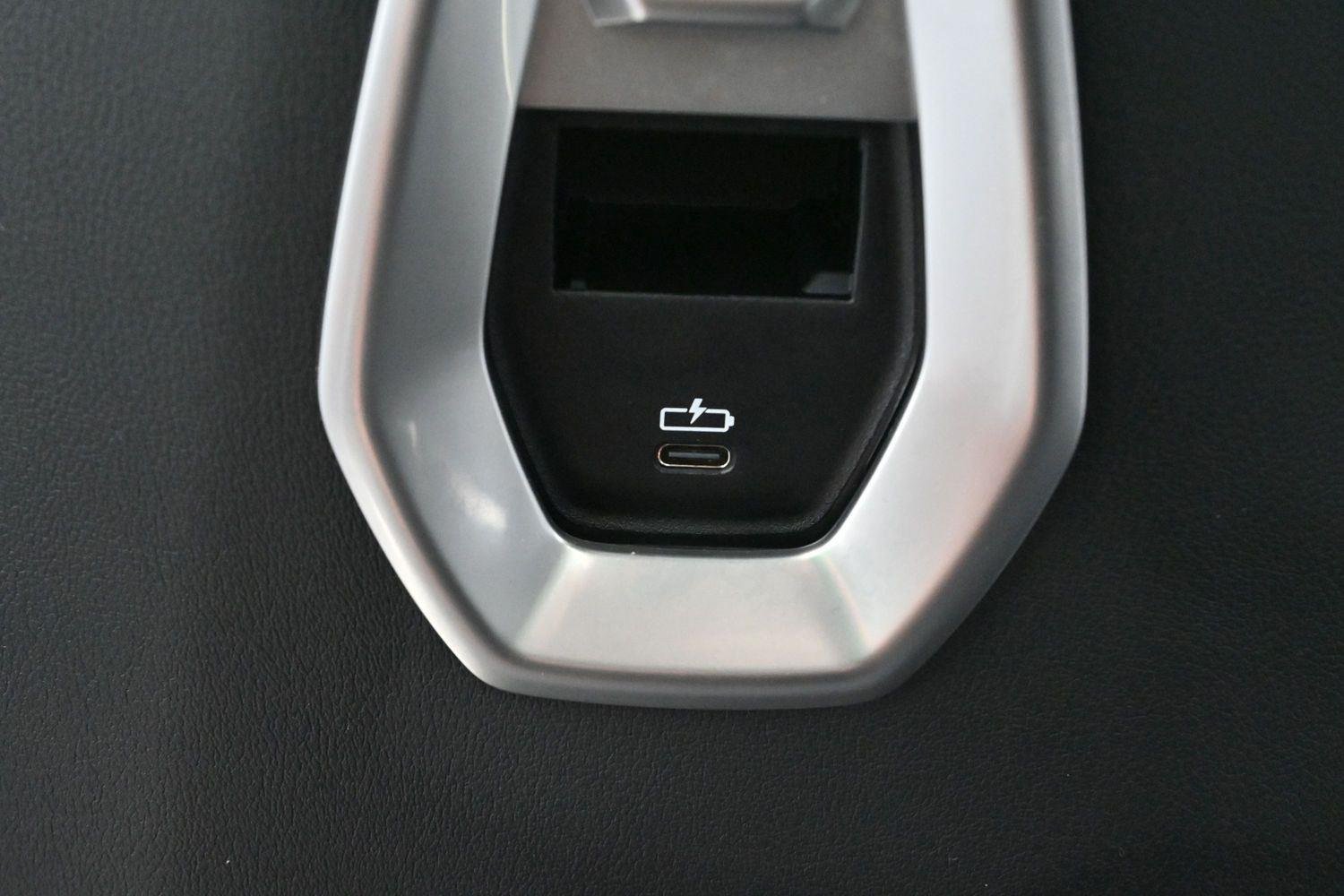 Used 2024 Brooklyn Grey Metallic BMW 740i xDrive image 34