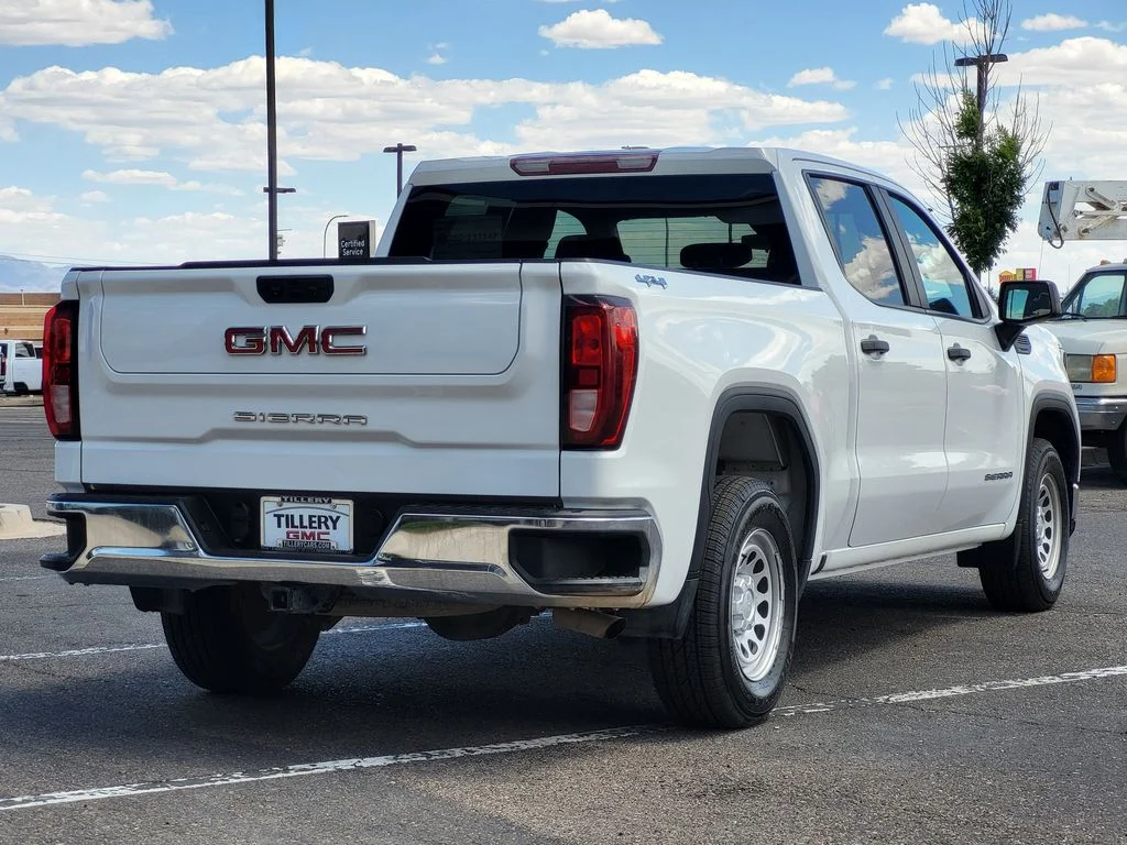 Used 2022 Summit White GMC Pro image 7