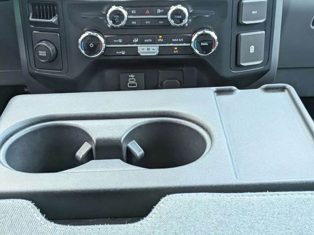 Used 2025 White Ford XLT image 19