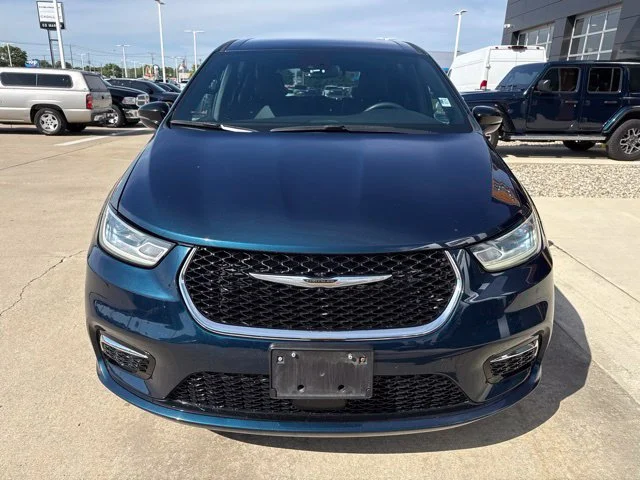 Certified Used 2025 Blue Chrysler Select image 9