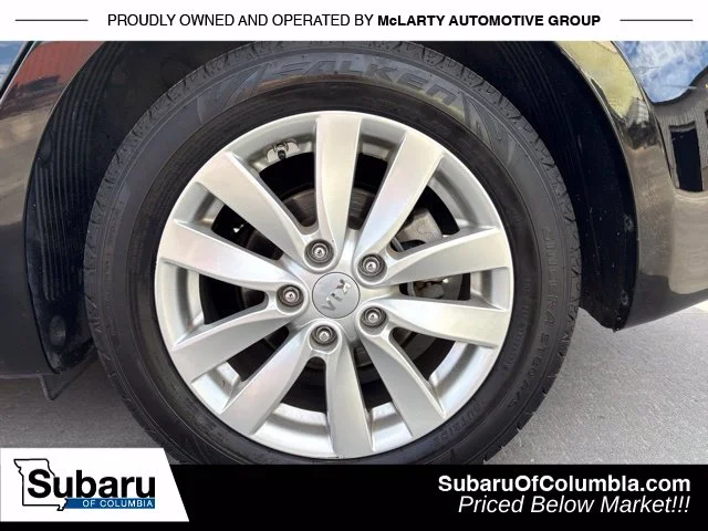 Used 2016 Black Kia LX image 12