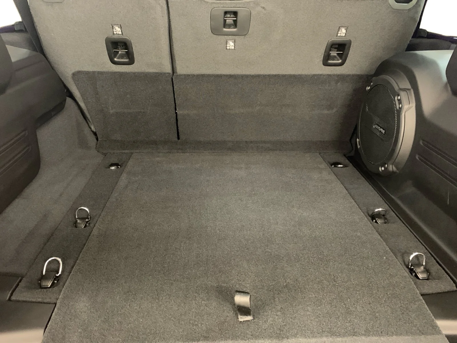 New 2026 REIGN Jeep Sahara image 19
