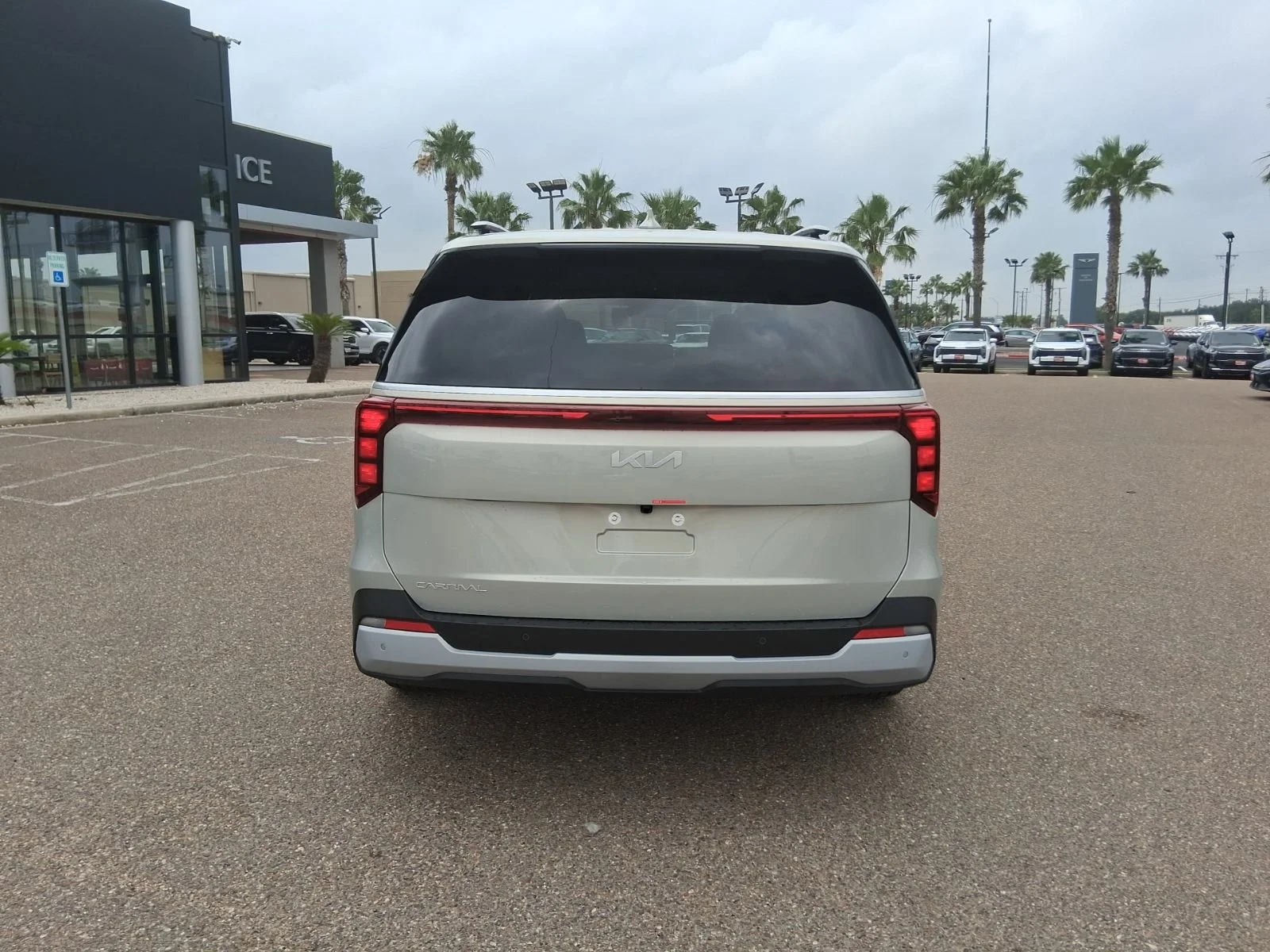 New 2026 White Kia EX image 5