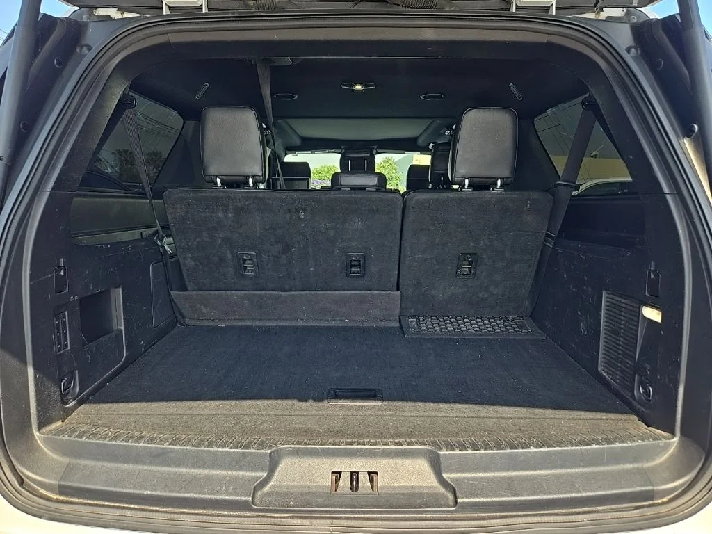 Used 2018 White Ford Limited image 23