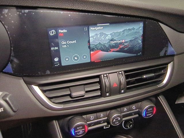 2025 Alfa Romeo Giulia Base - Photo 18
