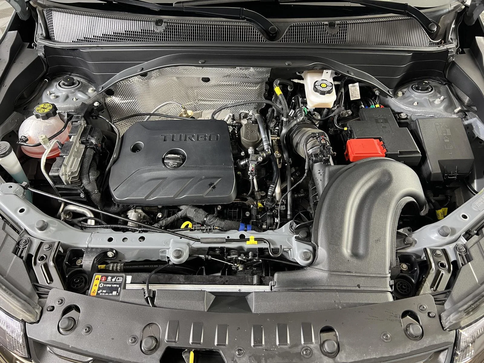 Used 2025 Sterling Gray Metallic Chevrolet ACTIV image 28
