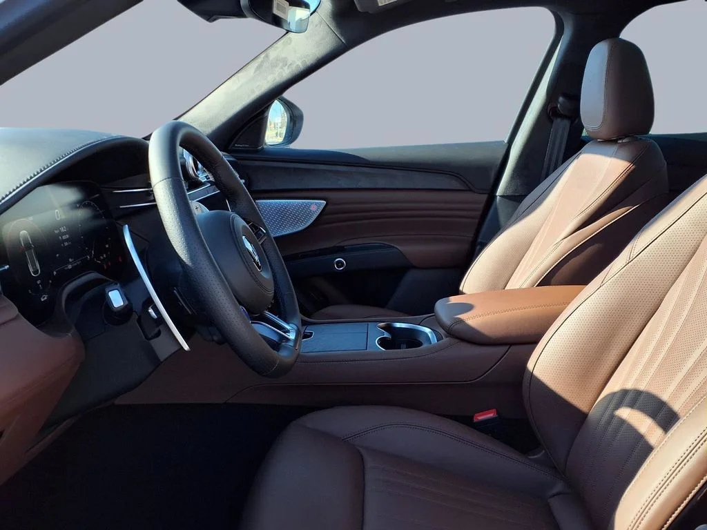 2026 Maserati Grecale Modena V6 - Photo 8