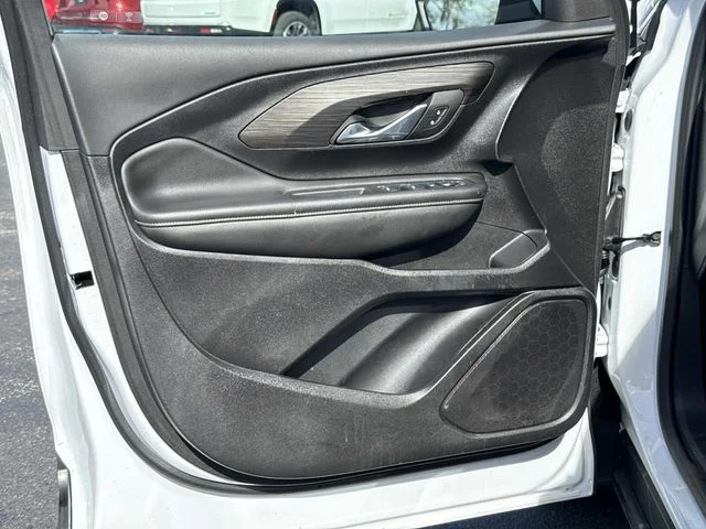 2024 GMC Terrain SLE - Photo 23