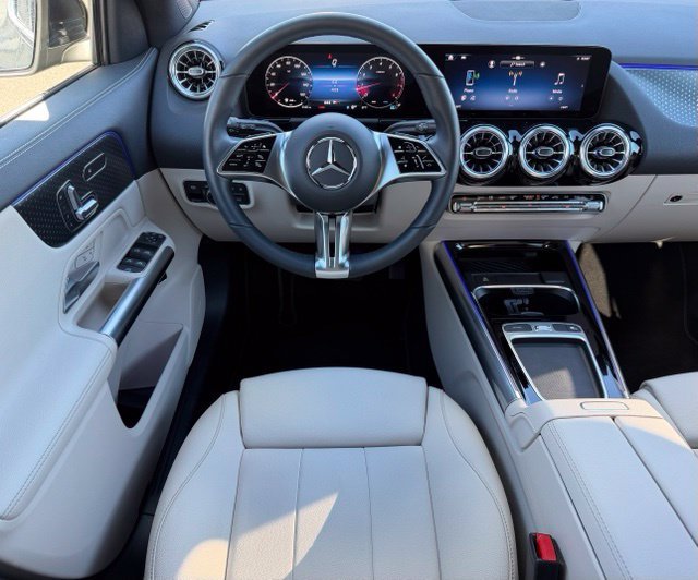 Used 2026 Black Mercedes-Benz GLA 250 image 12