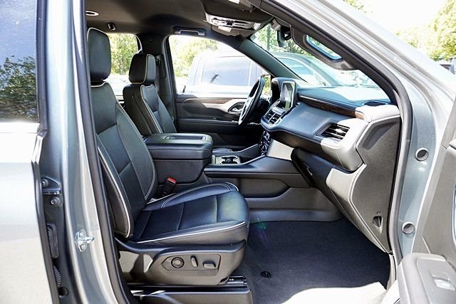 Used 2024 Gray Chevrolet Premier image 10