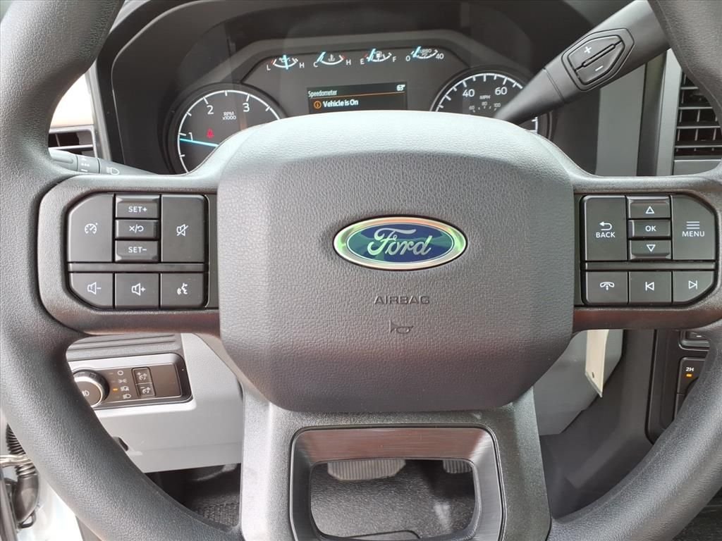 New 2026 Oxford White Ford F-450® XL image 21