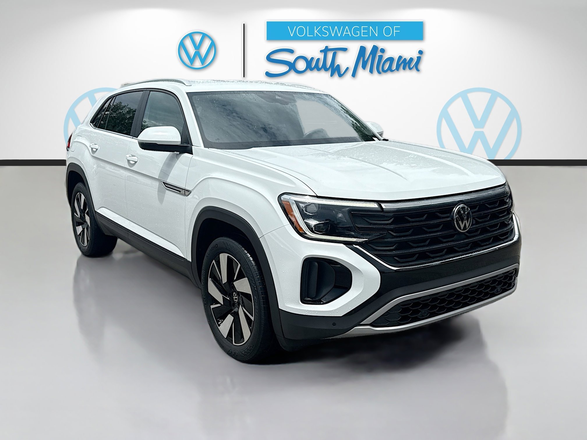 2024 Volkswagen Atlas Cross Sport 2.0T SE w/Tech's photo