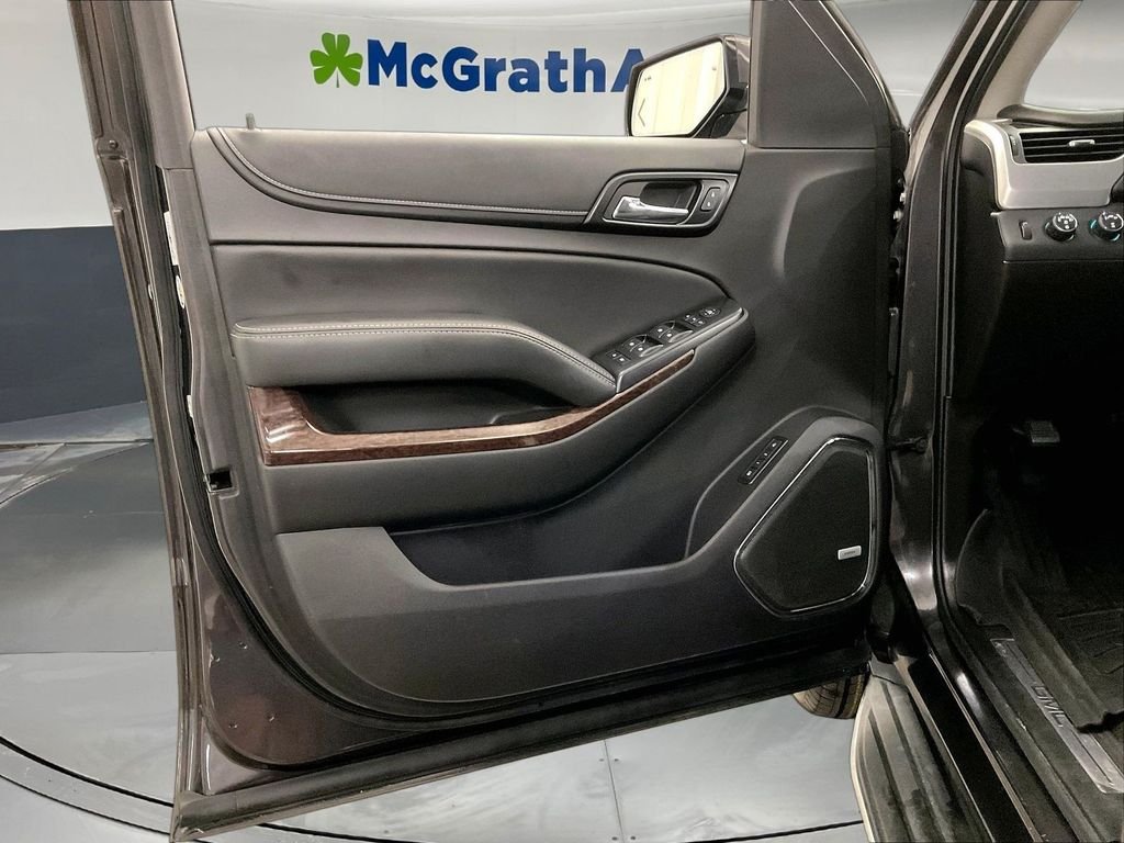 Used 2017 Silver GMC SLT image 27