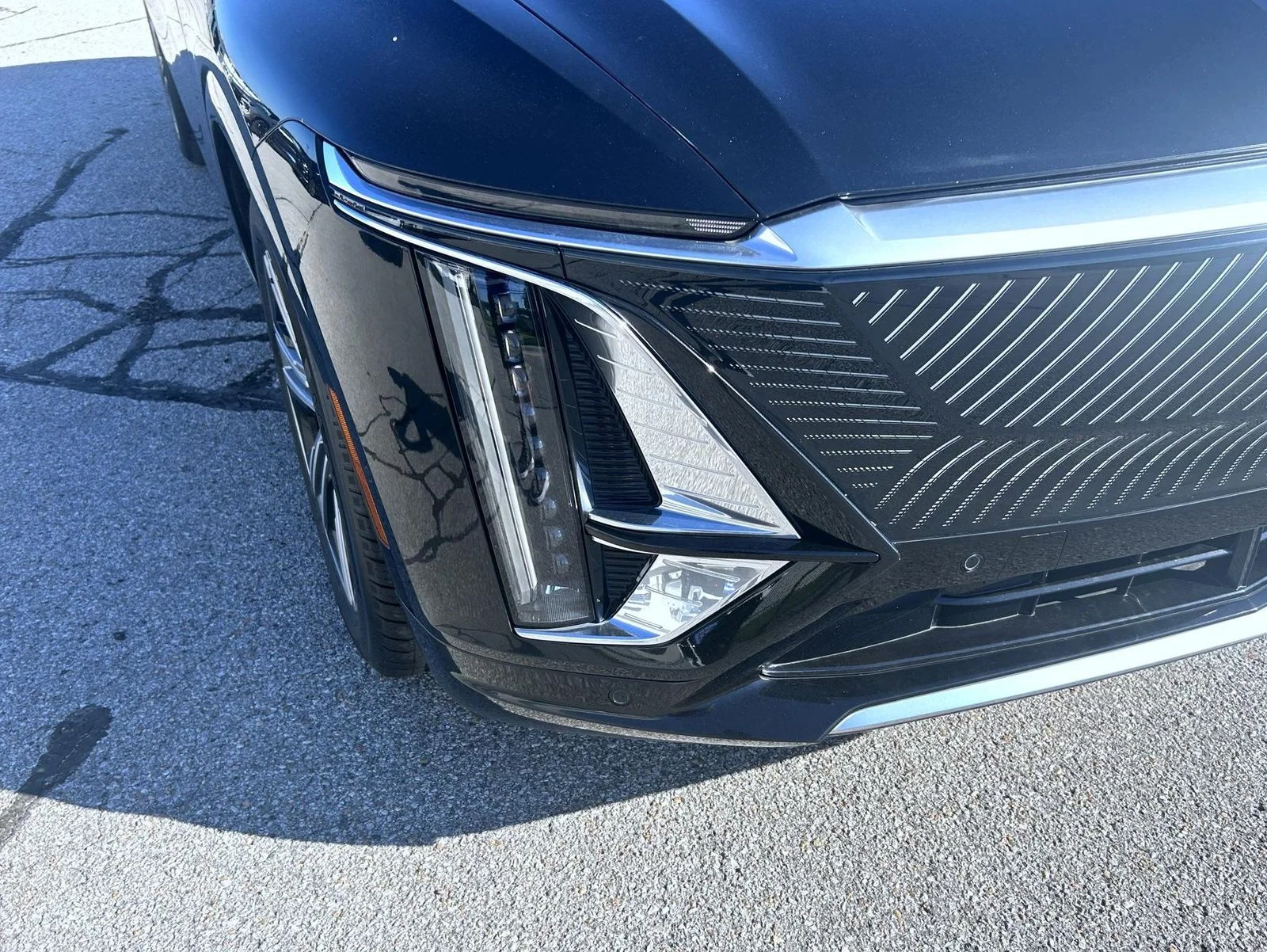 Certified Used 2024 Black Cadillac Luxury image 10