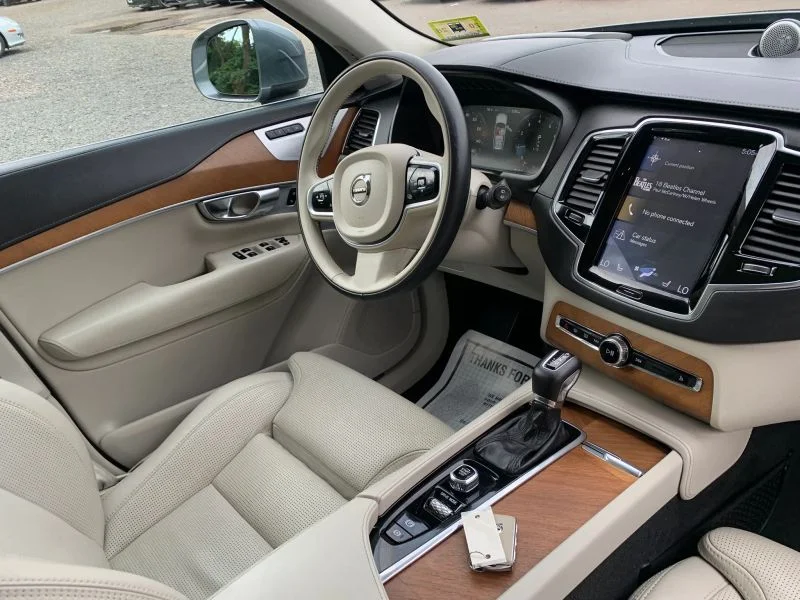 Used 2019 Gray Volvo T6 Inscription Sport Utility 4D image 38