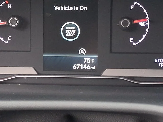 Used 2023 Black Hyundai SEL image 19
