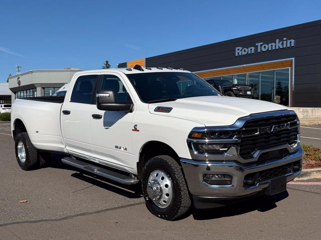 Used 2026 White Ram Big Horn image 2