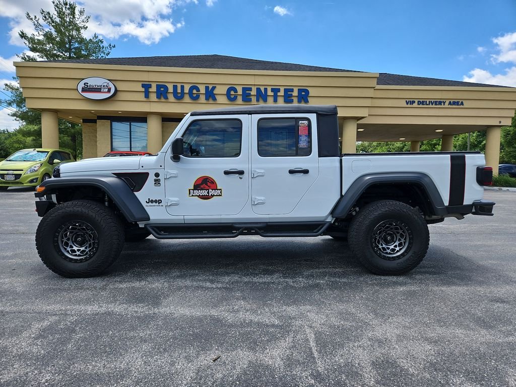 Used 2023 White Jeep Sport S image 2