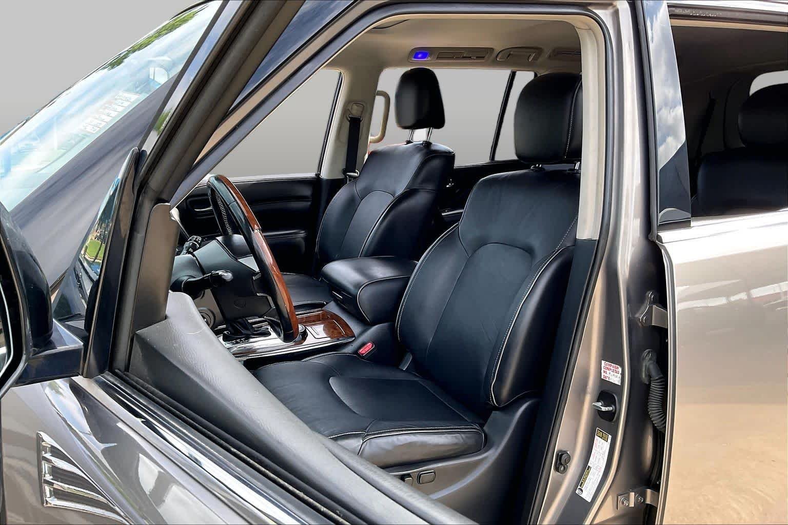 Used 2019 Smoky Quartz INFINITI LUXE image 8