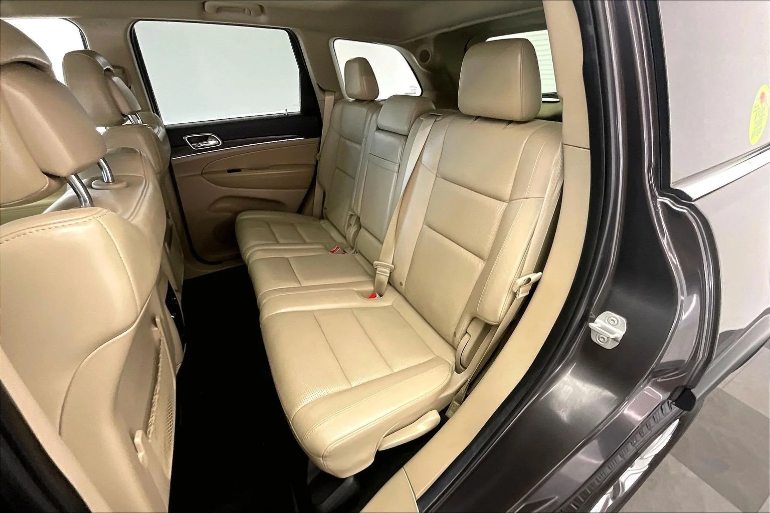 Used 2014 Granite Crystal Metallic Clearcoat Jeep Limited image 19