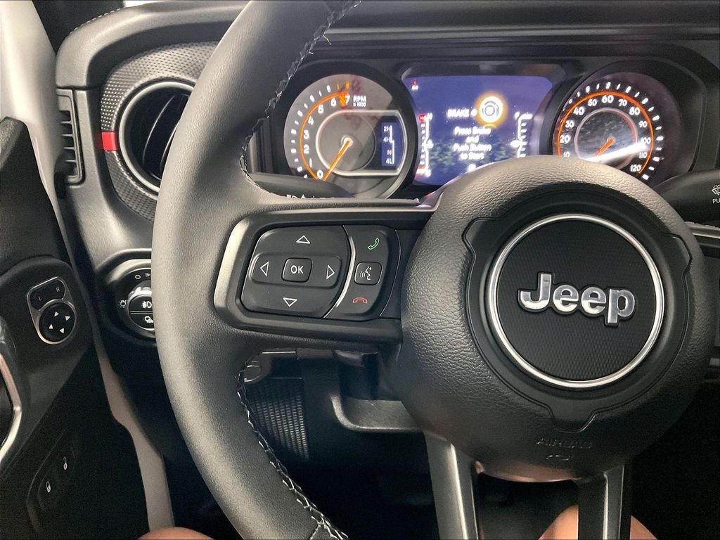 Used 2026 White Jeep Rubicon image 22