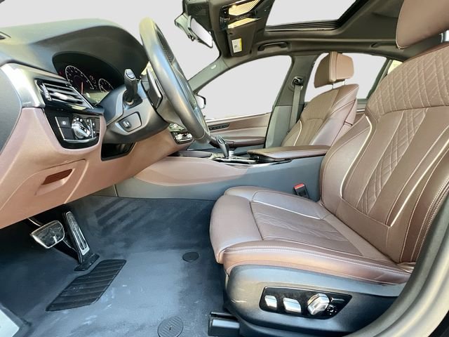 Used 2019 Black BMW 540i image 23