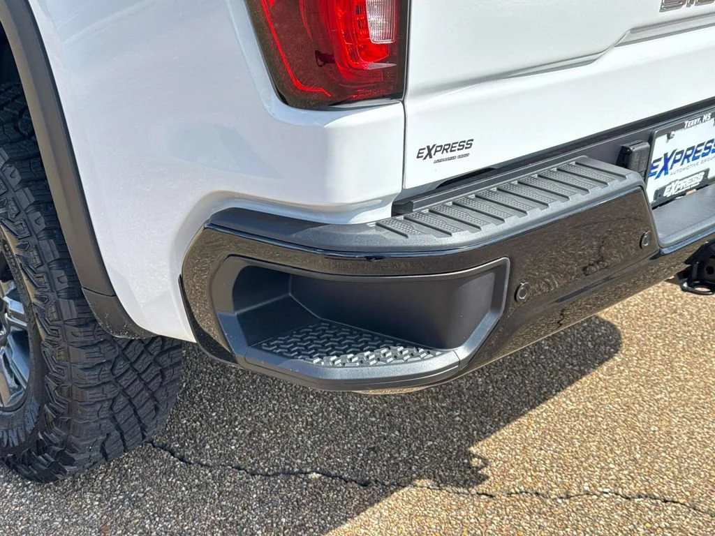2026 GMC Sierra 1500 AT4X - Photo 14