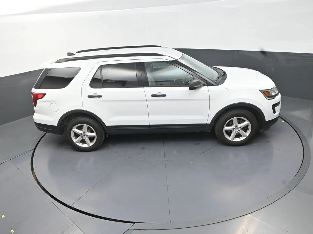 Used 2018 White Ford Base image 20