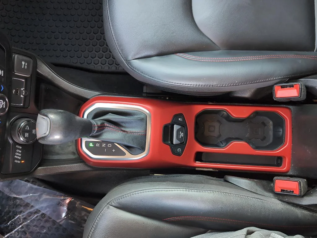 Used 2021 Omaha Orange Clearcoat Jeep Trailhawk image 21