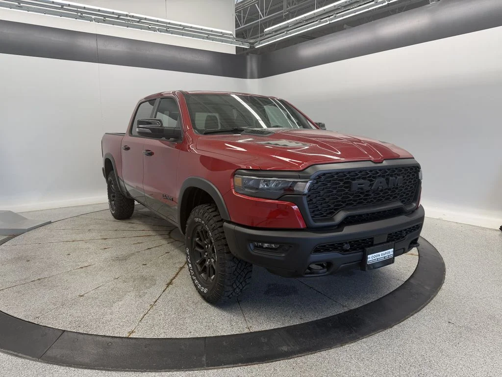 New 2026 Molten Red Pearl-Coat Exterior Paint Ram Rebel image 3