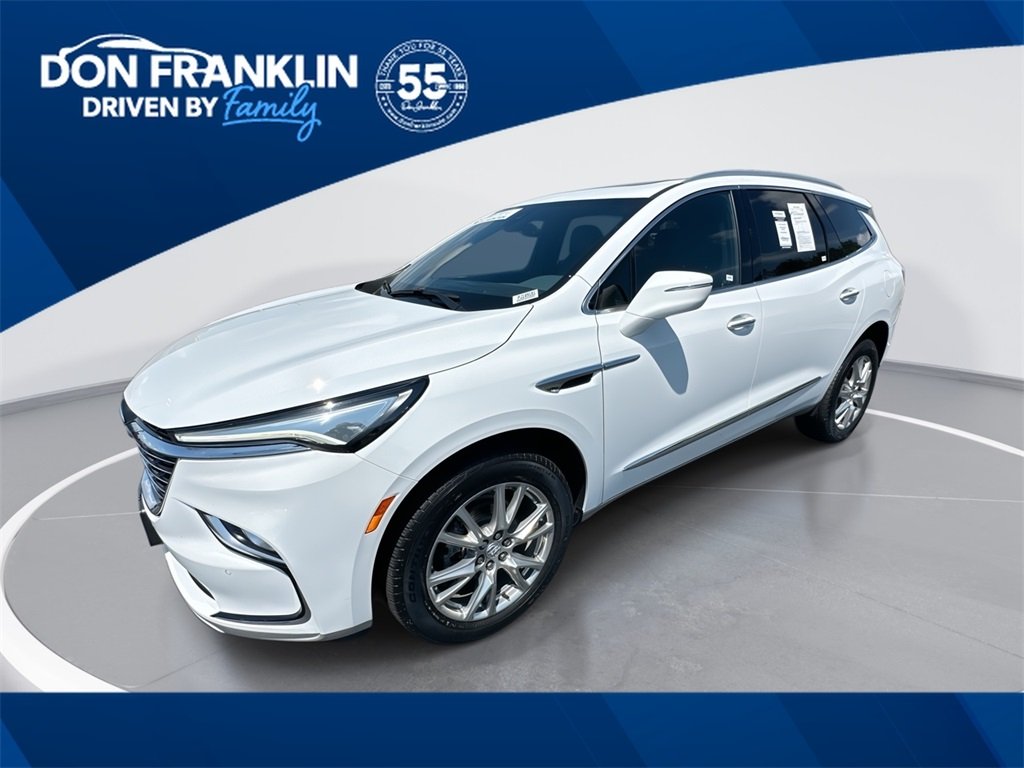2023 Buick Enclave Essence