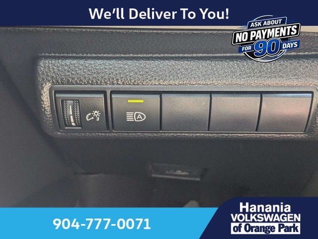 Used 2021  Toyota SE image 24