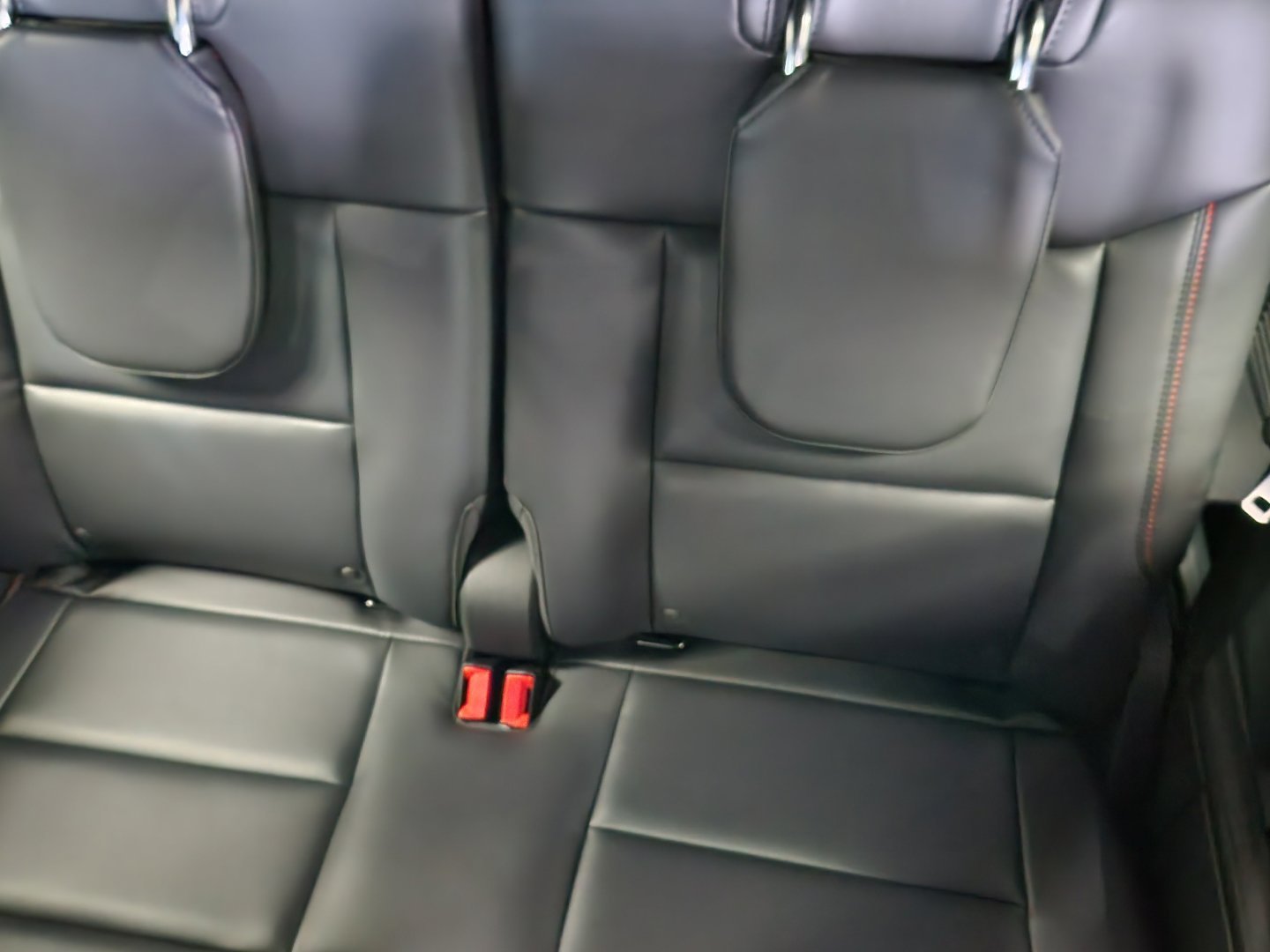 2026 Ford Explorer ST - Photo 10