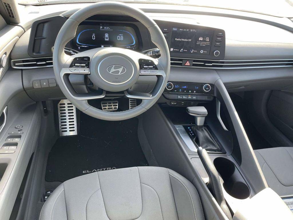 New 2025 Blue Hyundai SEL Sport image 34
