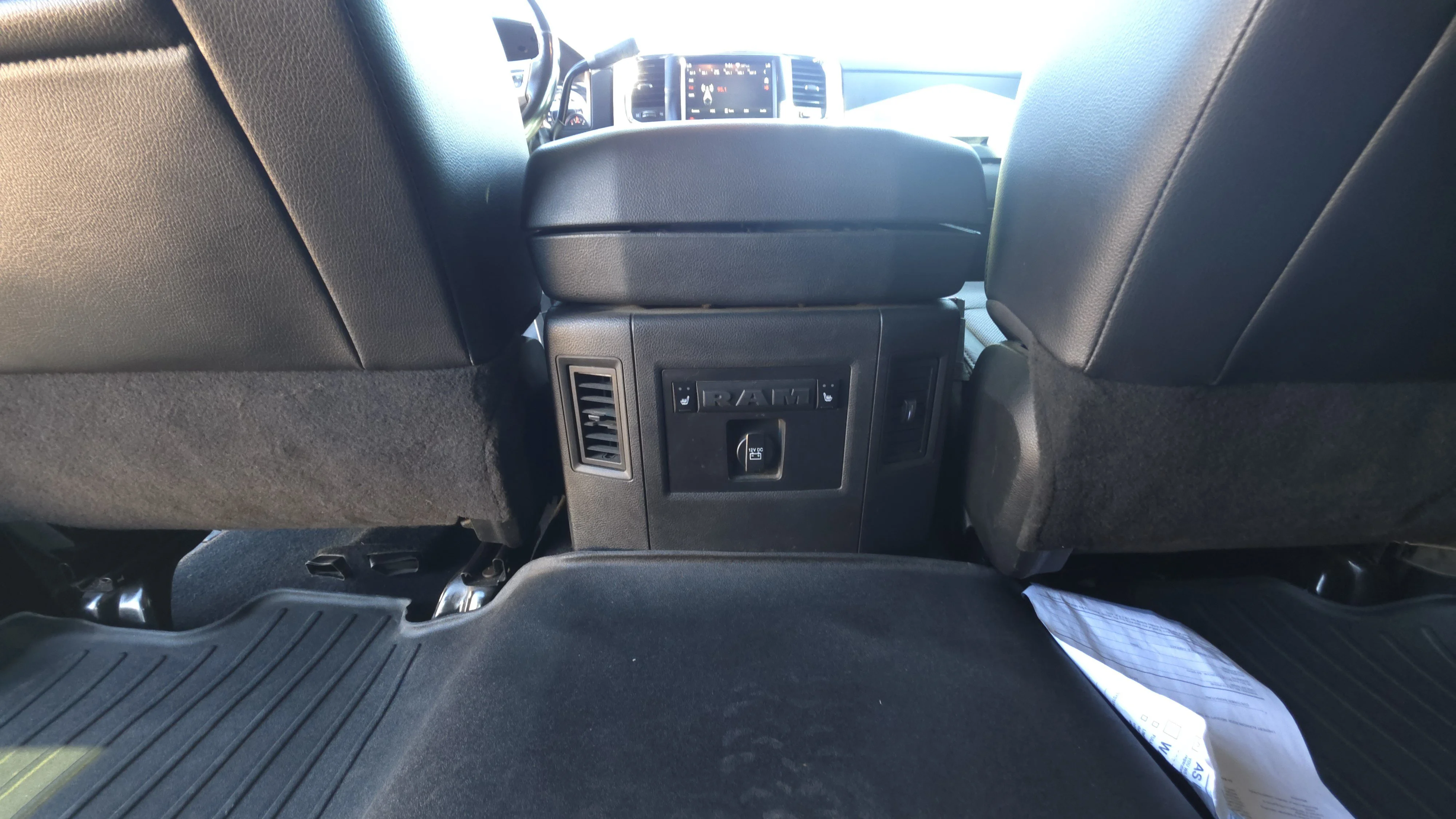 Used 2018 Granite Crystal Metallic Clearcoat Ram Laramie image 20