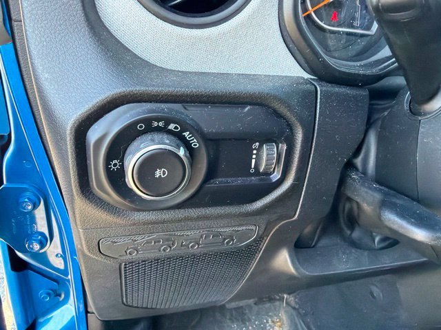 Used 2024 Blue Jeep Sport S image 13