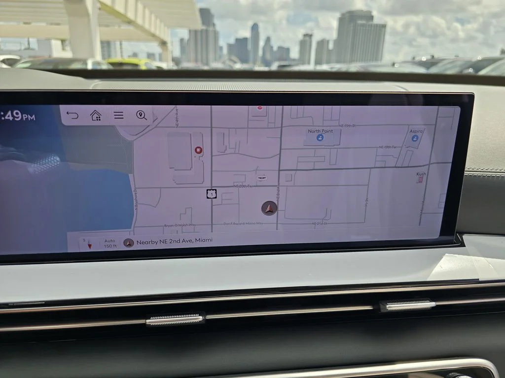 New 2026 White Genesis 2.5T image 18