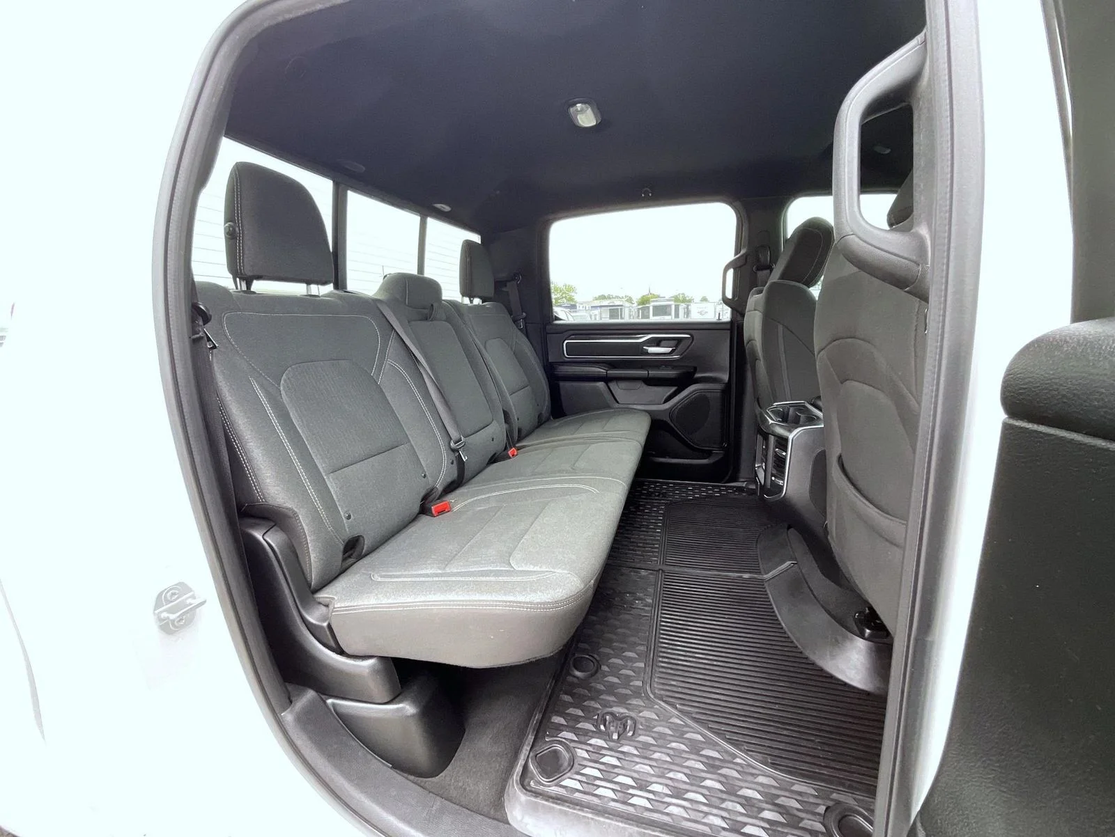 Used 2019 White Ram Big Horn/Lone Star image 18