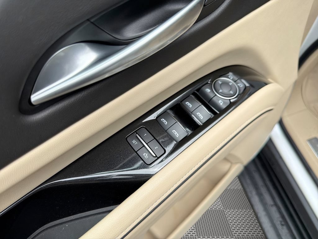 2024 Cadillac Escalade Premium Luxury - Photo 15